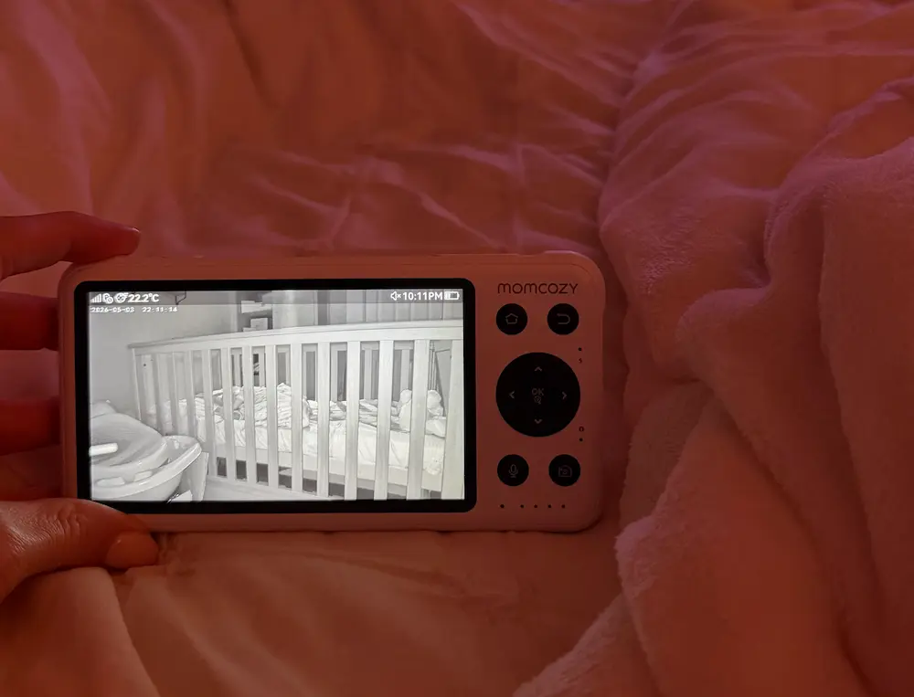 momcozy-baby-monitor.